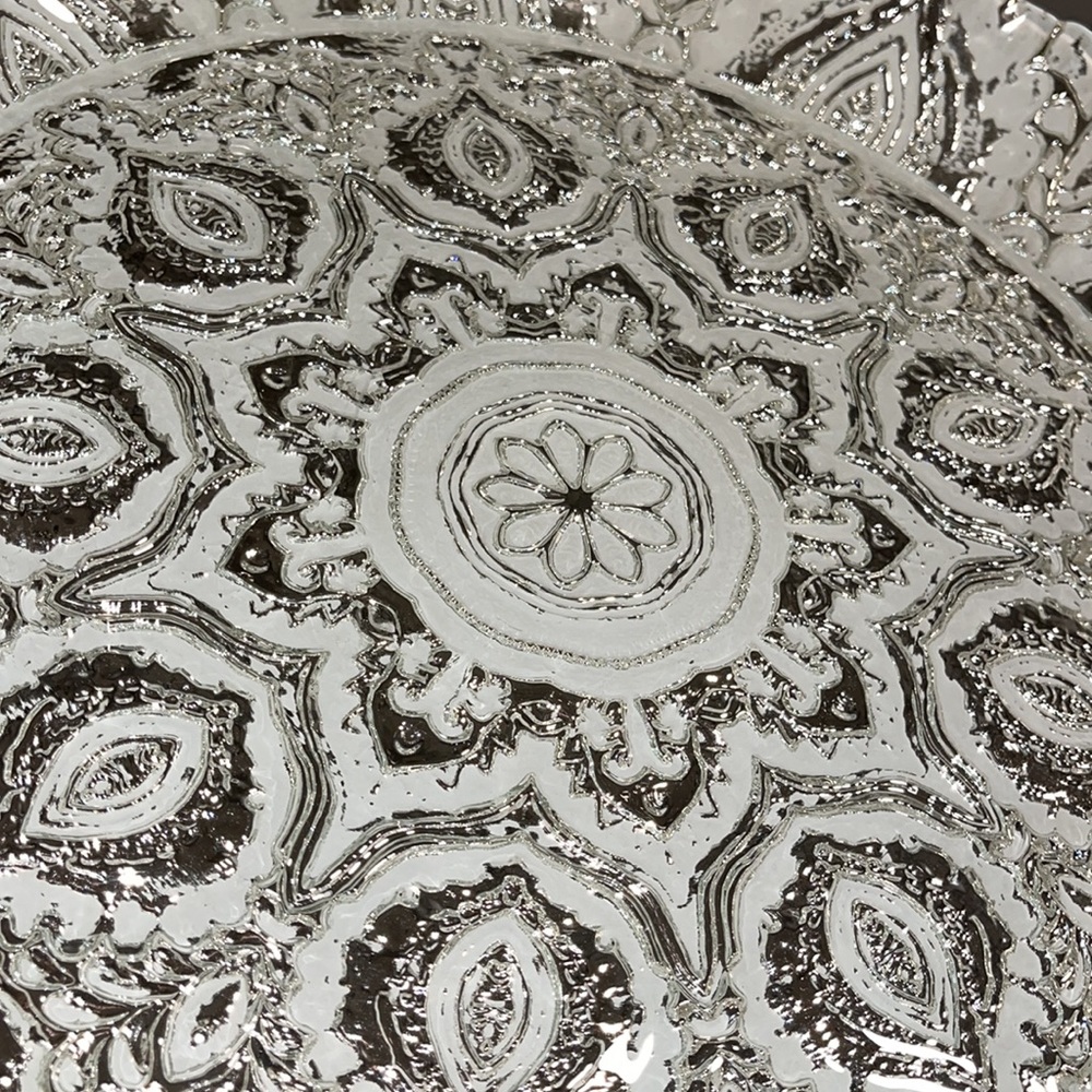 Glass/Metallic Boho Platter #1 with design silver and white high-quality - Picture 2 of 4